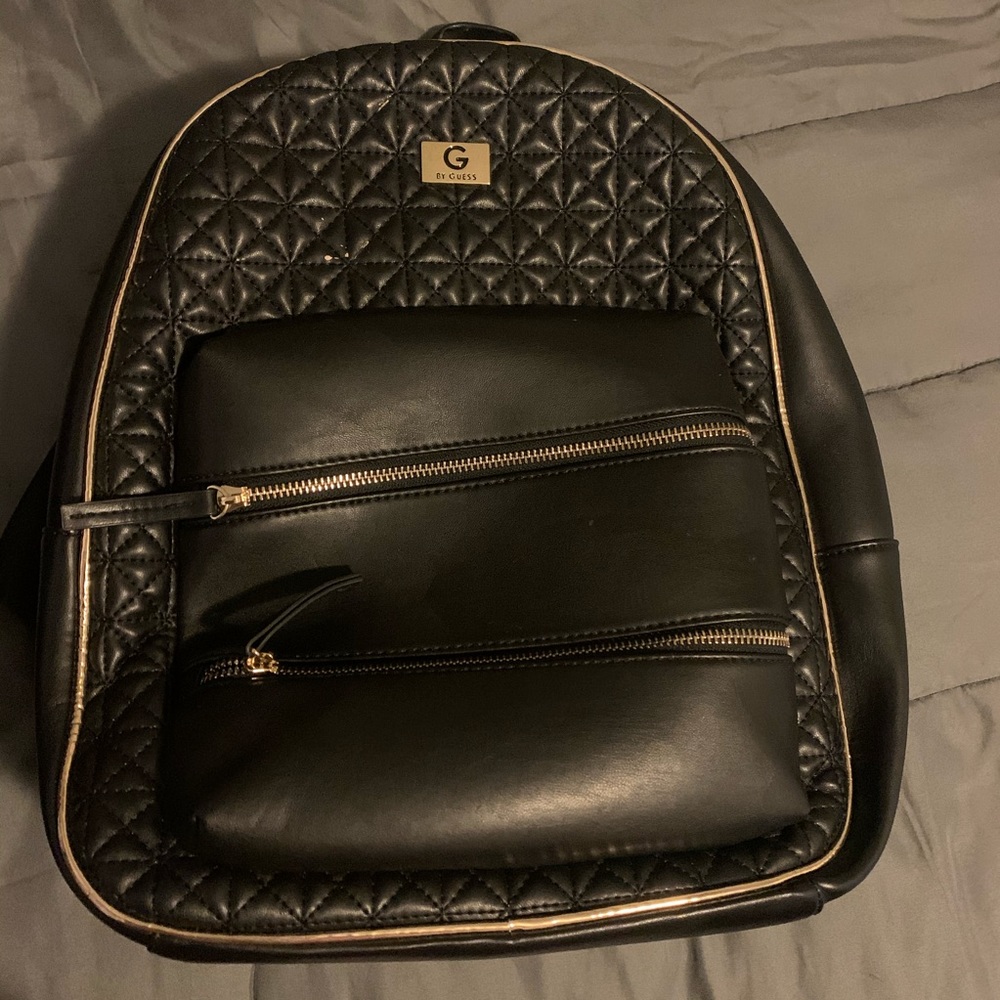 Guess Backpack 🖤